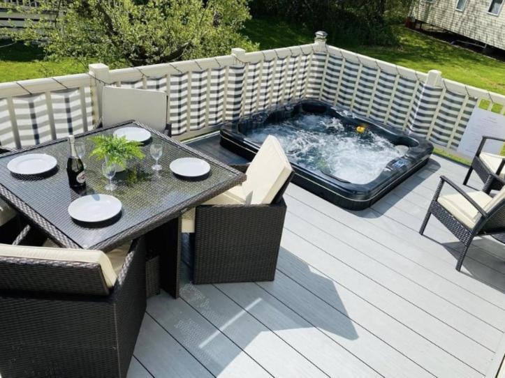 Prime Location & Luxurious Hot Tub Villa Tattershall Kültér fotó